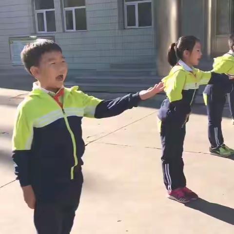 愉快的学校学习生活