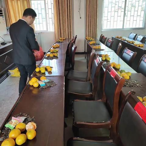 浓浓重阳情，深深敬老意——葛竹坪镇中心小学重阳节活动