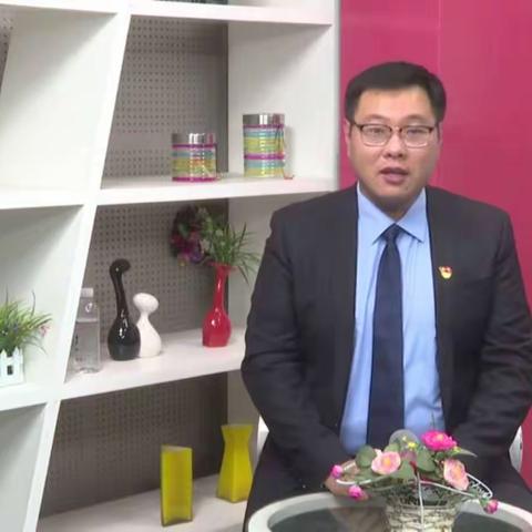大林镇实验学校四年四班观看家庭教育课堂第三十一期吴昊主讲《家长应担负起家庭教育主体责任》