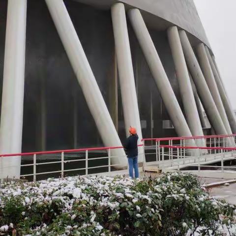 运行部一值积极应对大雪天气