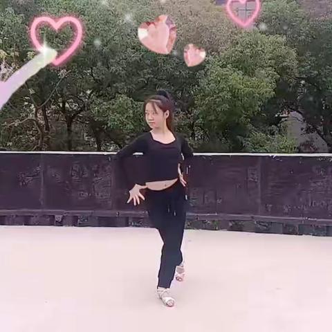 “艺”彩纷呈 趁“线”在——武汉市英格中学一分校特色作业展