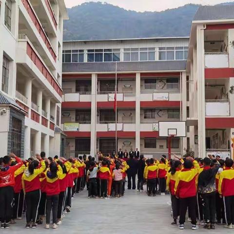 甲寅镇中心完小3.5学习雷锋纪念日“抗疫卫爱有你有我”活动简报