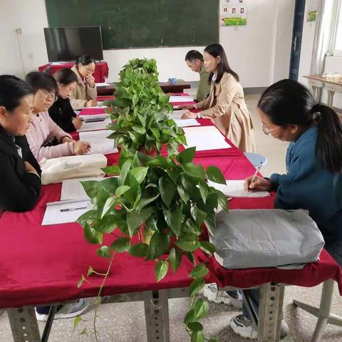 秋风秋雨秋意浓  教研路上携手行--梁庄镇小学语文首席教师工作室教研活动记录