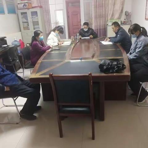 临潼区一生司召开“主题党日”会议活动