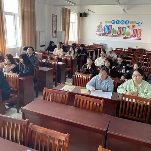 读书点燃智慧 知识启迪人生——新洲区问津第一小学综合组教师读书分享