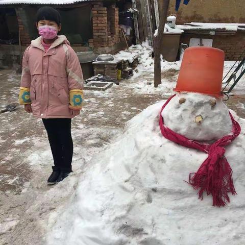 我劳动我快乐，冬雪助力冬奥——记2022年的第一场雪  南马学区四（2）班