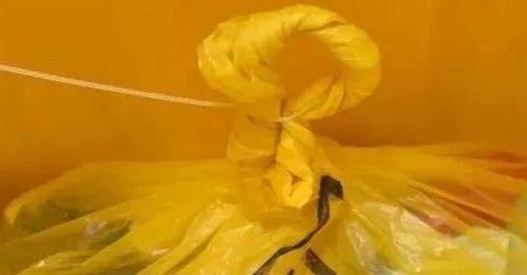 转发呼吁！如果你阳性了，请为环卫工人做好这件事！