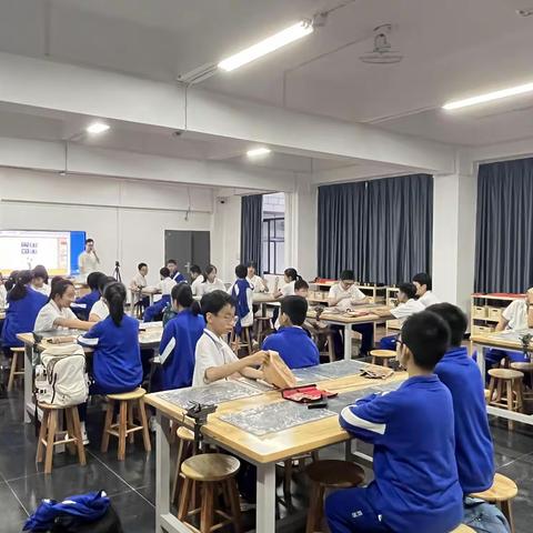 【我是巧巧手】特色劳动陶艺手工课 -----广东北江中学凌云学部6班