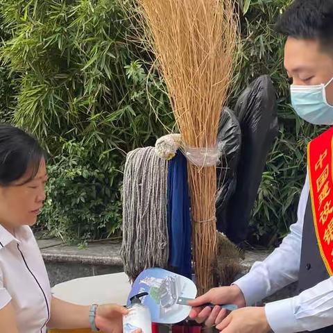 建行八支行｜为每一位劳动者提供温暖港湾