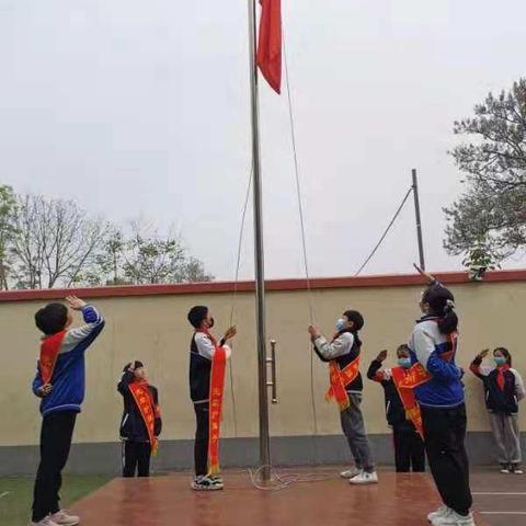 安阳市园林路小学“国家安全  人人有责”主题升旗仪式