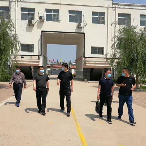 市检查组到我校核查验收复学准备工作