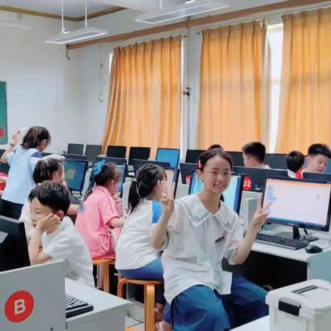 西工第二实验小学编程《吹气球》