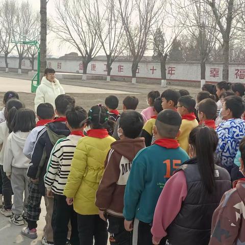 “防震减灾，地震演练”——东田一小地震演练