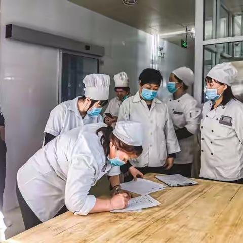 一幼厨工再培训，面点伙食重提高（一）