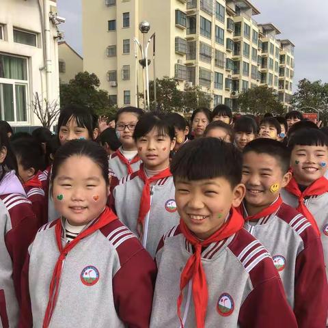 朝气蓬勃暖冬日，活力少年展风采