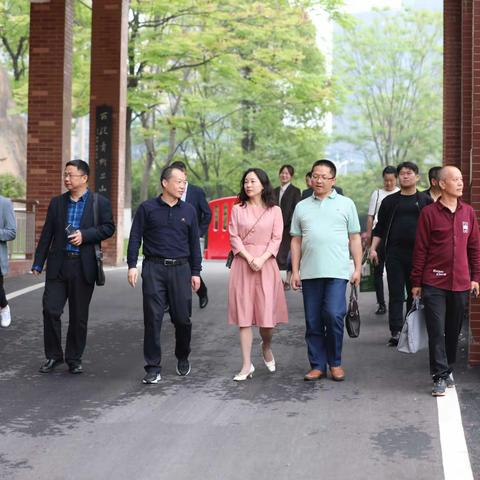 春暖花开， “喻”见美好   ——记喻家坳乡中心学校行管团队赴省城名校学习交流