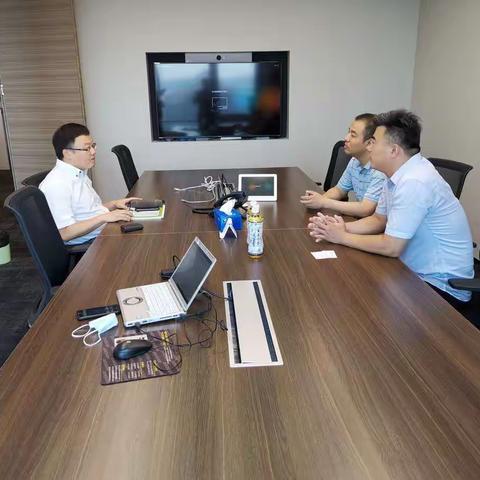 历下区投促局和趵突泉街道办事处走访住商志诚有限公司