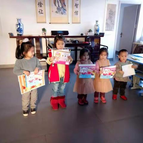 欢谦学堂全体师生祝：大家新年快乐！万事如意！猪年大吉！