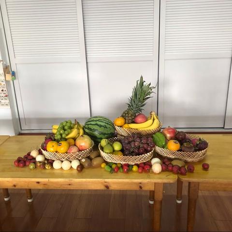 “我与水果撞个满怀”——中四班果蔬品鉴会