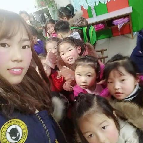 大三班假期安全知识教育点滴