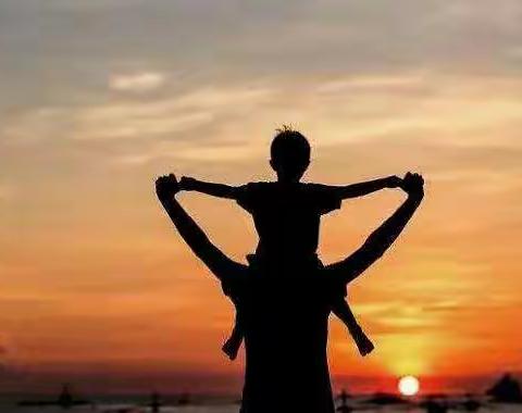 “父爱如山，爸气十足”——中云育星幼儿园小二班父亲节主题活动