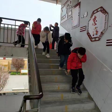 安全教育周玄武镇中心小学进行各项安全知识教育