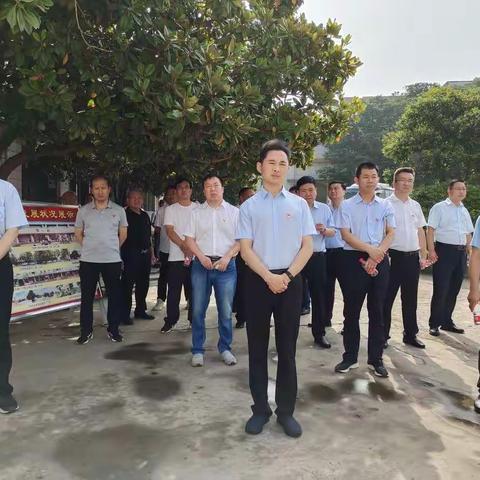 南街社区党委迎接颍川街道党工委党建观摩活动