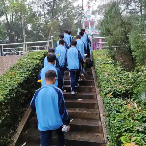 清明祭敬烈士，传承红色精神