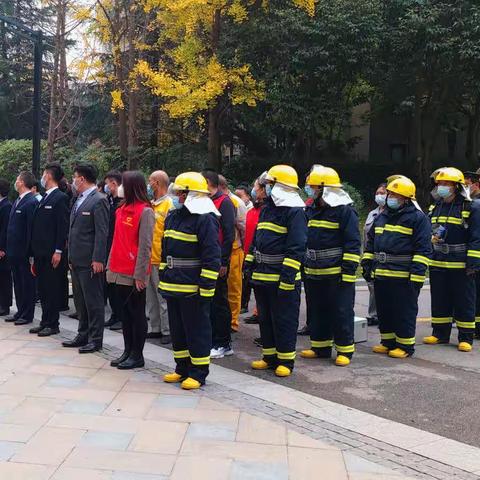 白桦林间社区开展消防知识宣讲及消防演练