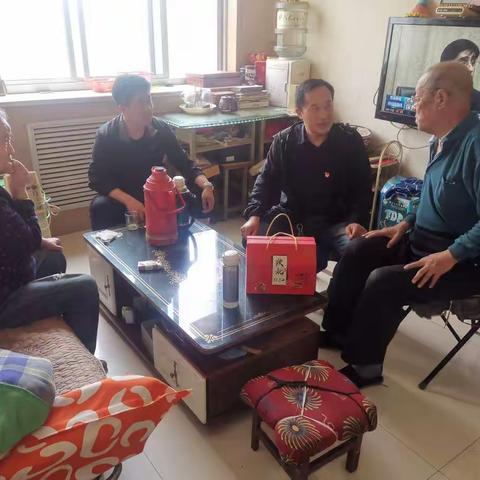 金秋送祝福，月饼暖人心