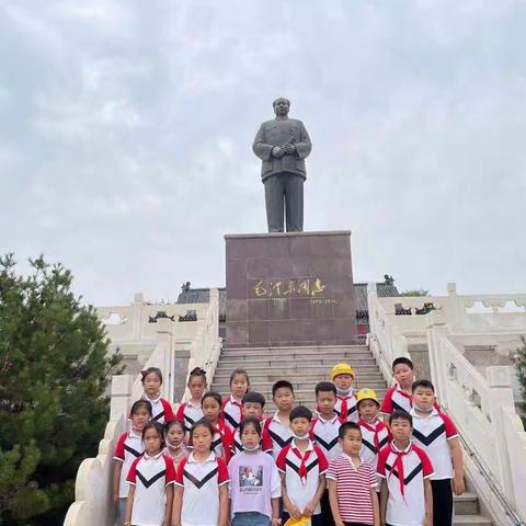 莒县青小三年级八班感受红色文化研学之旅