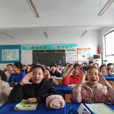 【栾川县第一实验小学～音乐组】《“音”为有你 冬日暖暖》
