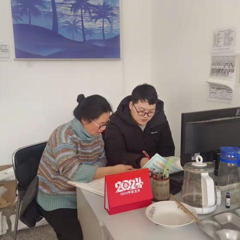 集体备课凝智慧，共同研讨促成长