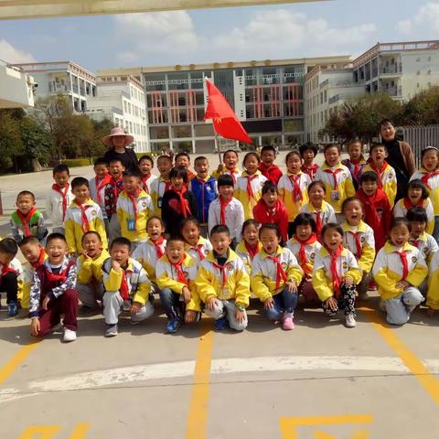 鹿阜小学二（4）班“三.八”节感恩主题活动:妈妈，您辛苦了，宝宝爱您