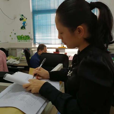 四年级第十五周集体教研活动