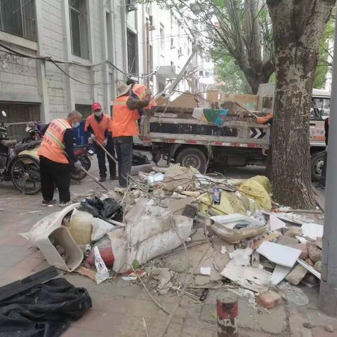 【百姓说事 干部解题】胜利北路街道德胜街社区清理无主建筑垃圾