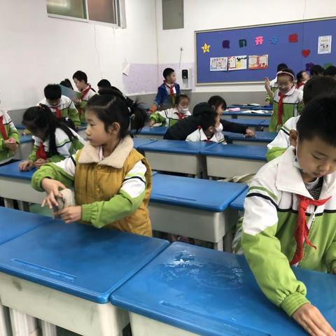 丛台小学“爱国卫生运动”——我劳动，我快乐，我成长