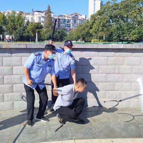 市园林中心组织开展反恐防恐演练活动