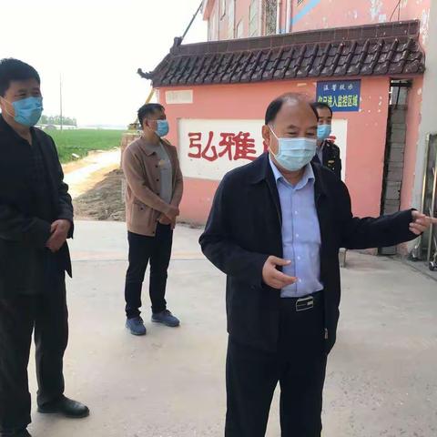 县政府领导组到我校检查春季开学准备情况