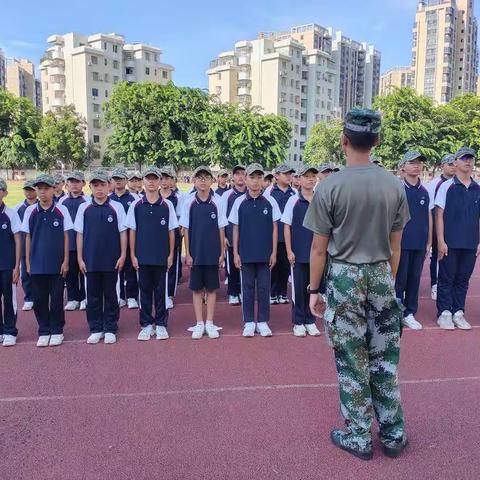 金海岸中学初一10班国防教育Day5