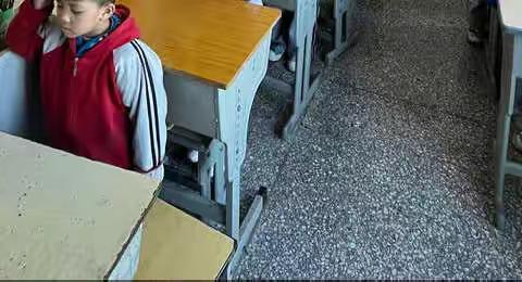 弘扬爱国主义精神，涵养深沉炽热的家国情怀，黄集实验小学观看爱国主义电影《长津湖》