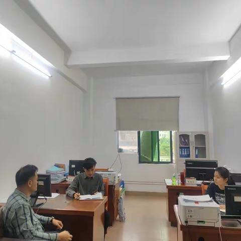 深入推进能力提升建设年——定城镇人居环境整治办公室召开本周例会