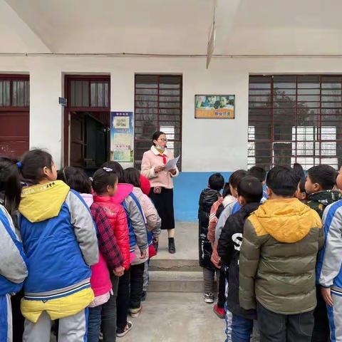 “红领巾”学雷锋，三月花儿别样红