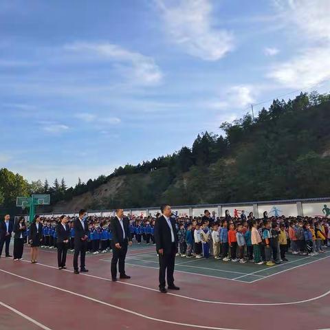 喜迎二十大“传承红色基因，做党的红孩子”——天水市建二小学南校区开学第一课