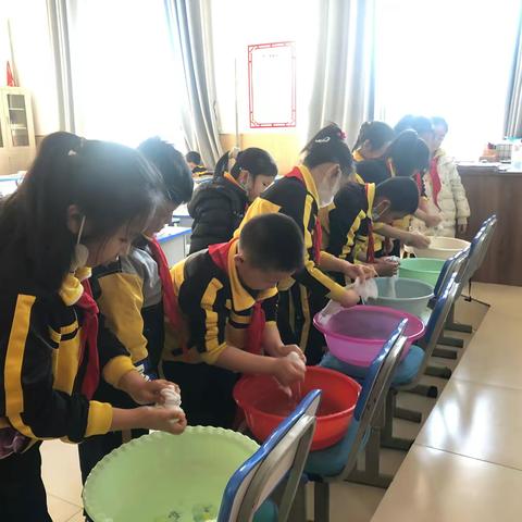 “双减”进行时  劳动励心智，实践促成长——陈巴尔虎旗第二小学劳动课纪实