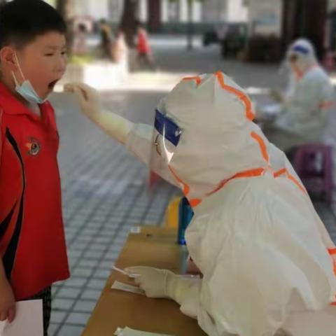 闻令而动，向疫而行——社旗县中医院积极参与中心城区核酸检测工作！