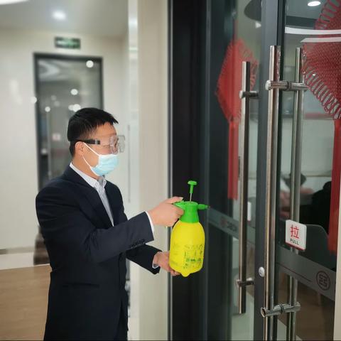 “不负使命，勇担责任，上下一心，在抗疫战中彰显集体的力量”—工行九江支行