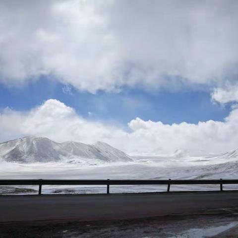 美丽的雪山