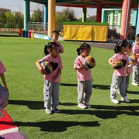 乌兰察布市第二幼儿园猴一班“趣味篮球🏀”