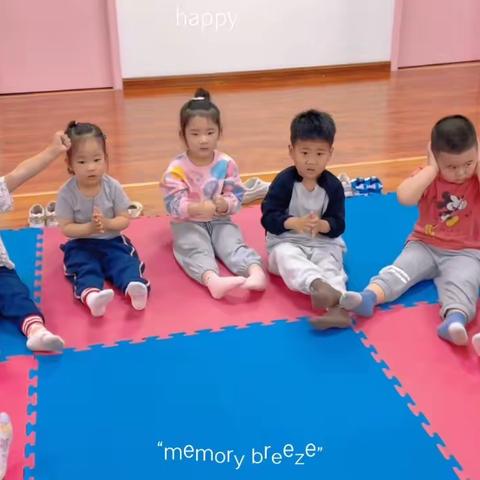 朗朗幼儿园托一班每日活动记录篇